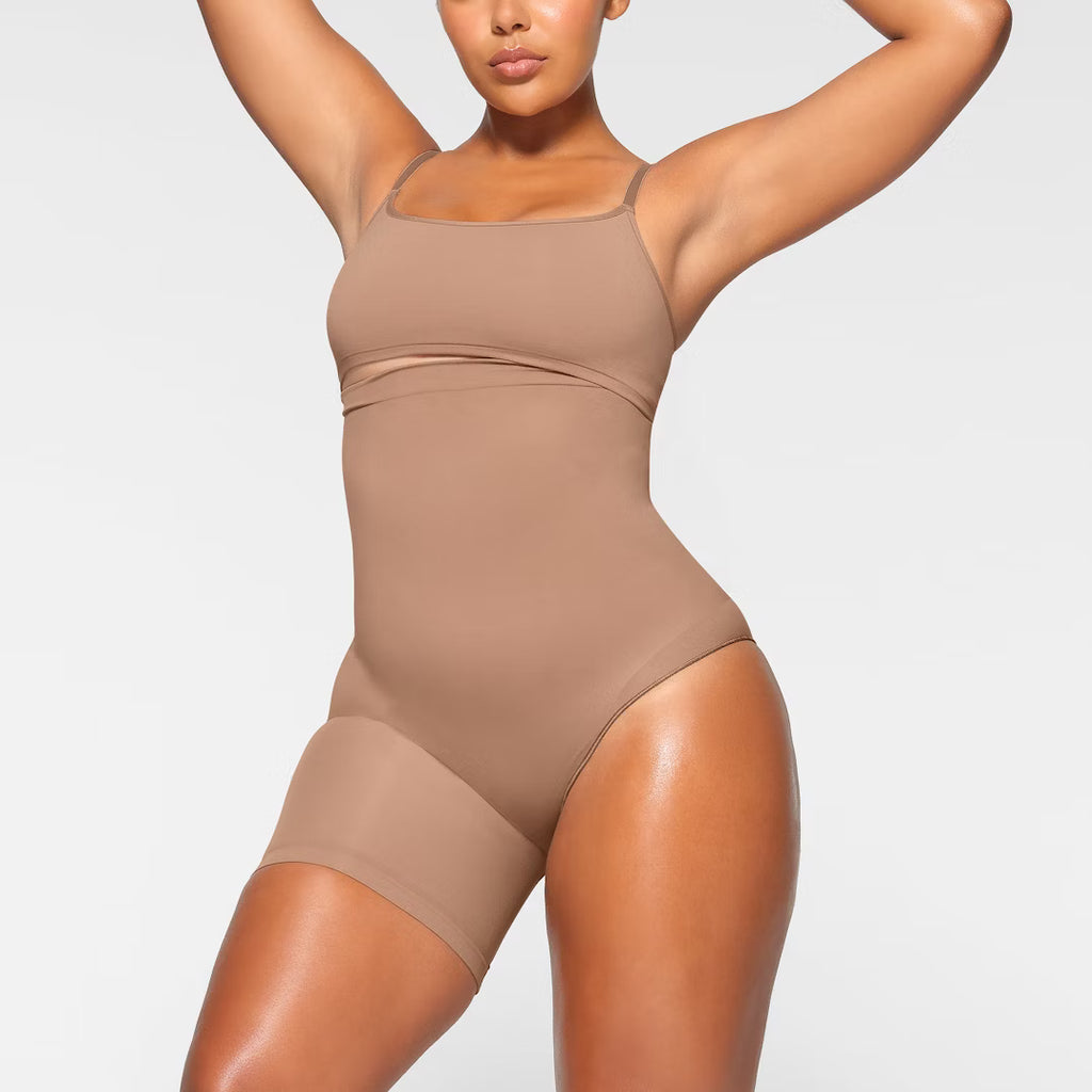 SOLUTION SHORT LEFT LEG EXPOSED