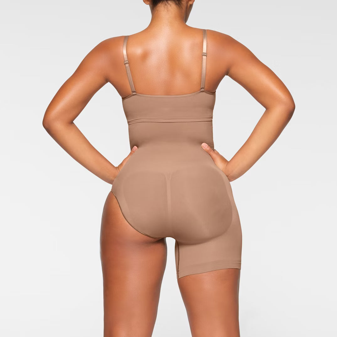 SOLUTION SHORT LEFT LEG EXPOSED