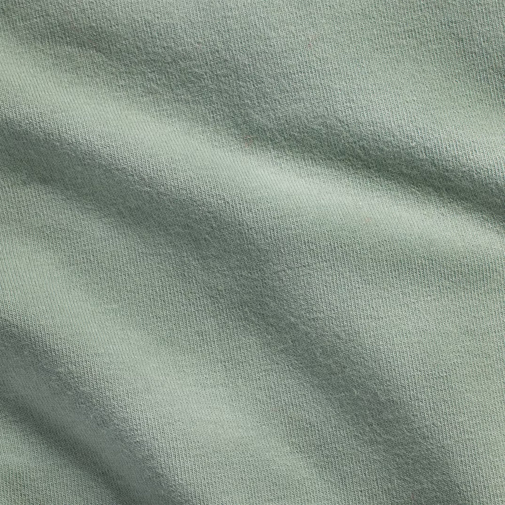 BOY SHORT