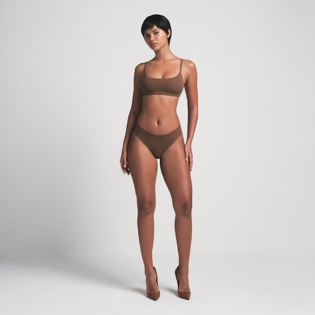 SCOOP BRALETTE